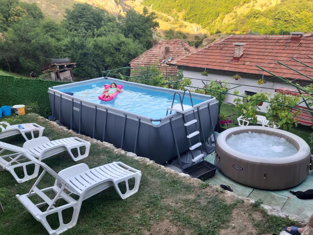 Vila Mir Pirot Exterior foto